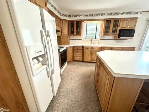 1524 Reed Street Grinnell IA 50112