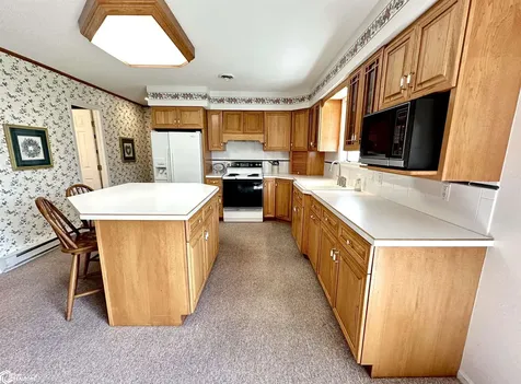 1524 Reed Street Grinnell IA 50112
