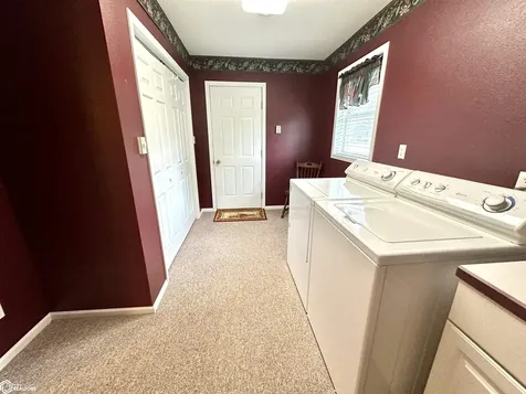 1524 Reed Street Grinnell IA 50112