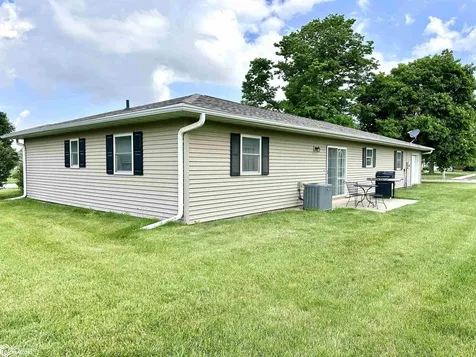 1524 Reed Street Grinnell IA 50112