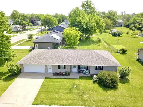 1524 Reed Street Grinnell IA 50112