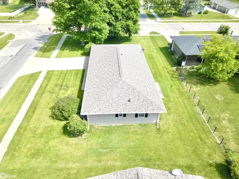 1524 Reed Street Grinnell IA 50112