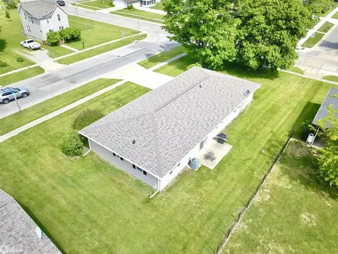 1524 Reed Street Grinnell IA 50112