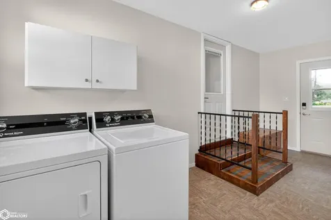 1828 Parker Avenue Marshalltown IA 50158