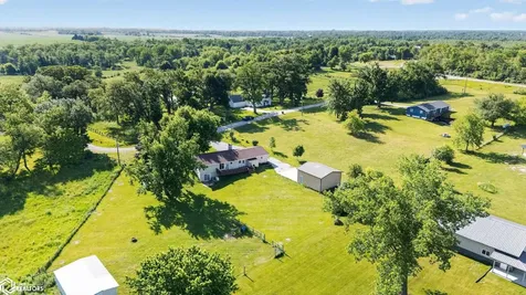 1828 Parker Avenue Marshalltown IA 50158