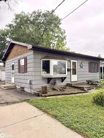 921 8th Street SE Mason City IA 50401