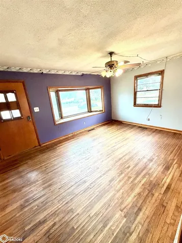 921 8th Street SE Mason City IA 50401