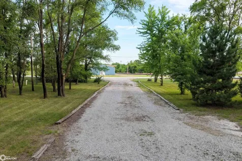 2513 270th Street Montrose IA 52639