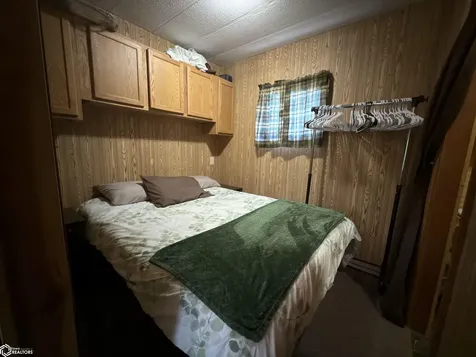 2513 270th Street Montrose IA 52639