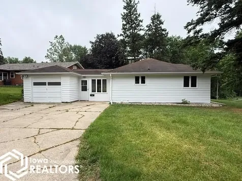 312 E Overmeyer Drive Algona IA 50511