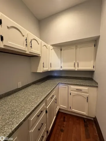 116 N East Street Sigourney IA 52591