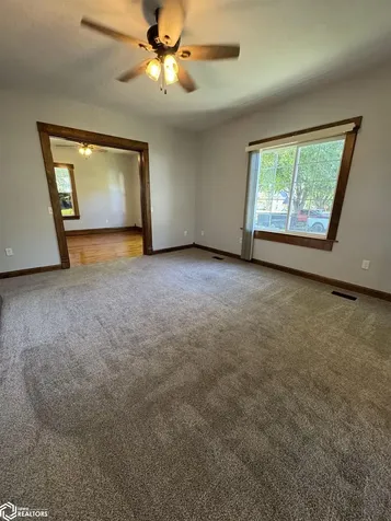116 N East Street Sigourney IA 52591