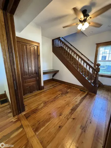 116 N East Street Sigourney IA 52591
