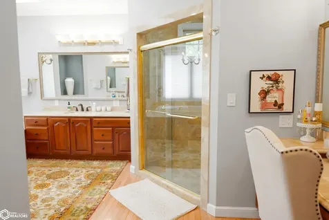 5624 Clubhouse Drive Burlington IA 52601