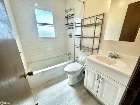 1215 Bliss Street Grinnell IA 50112