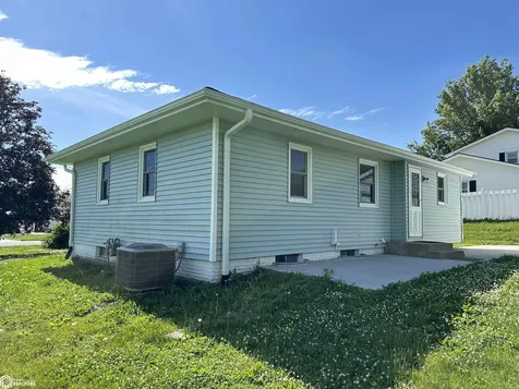 1215 Bliss Street Grinnell IA 50112