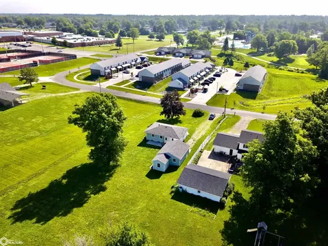1215 Bliss Street Grinnell IA 50112