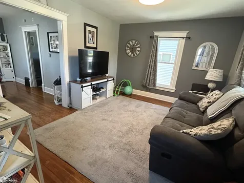 103 S 12th Street Marshalltown IA 50158