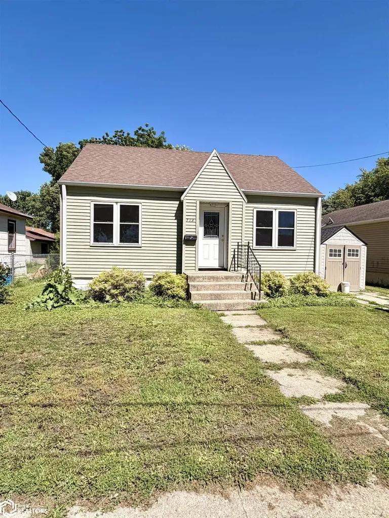 713 N Tyler Avenue Mason City IA 50401