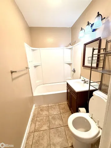 713 N Tyler Avenue Mason City IA 50401
