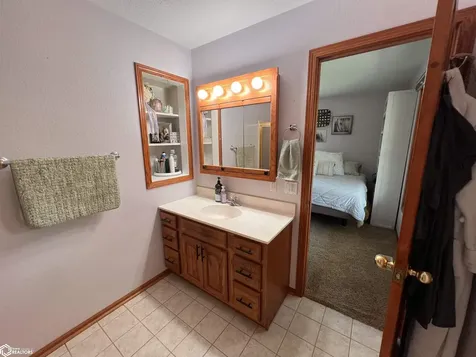 1152 Lake Road Ottumwa IA 52501