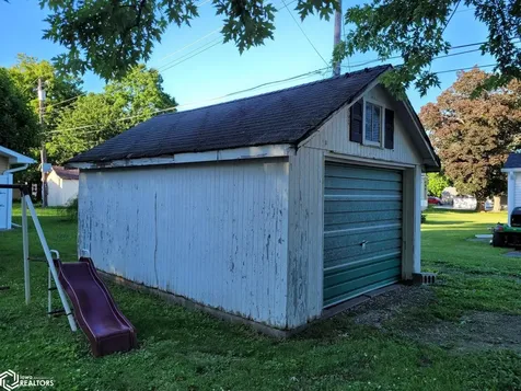 421 S Jefferson Street Sigourney IA 52591