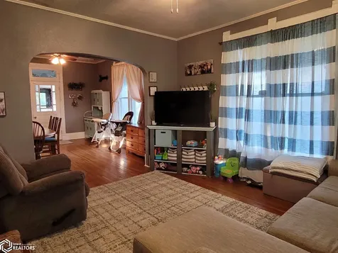 421 S Jefferson Street Sigourney IA 52591