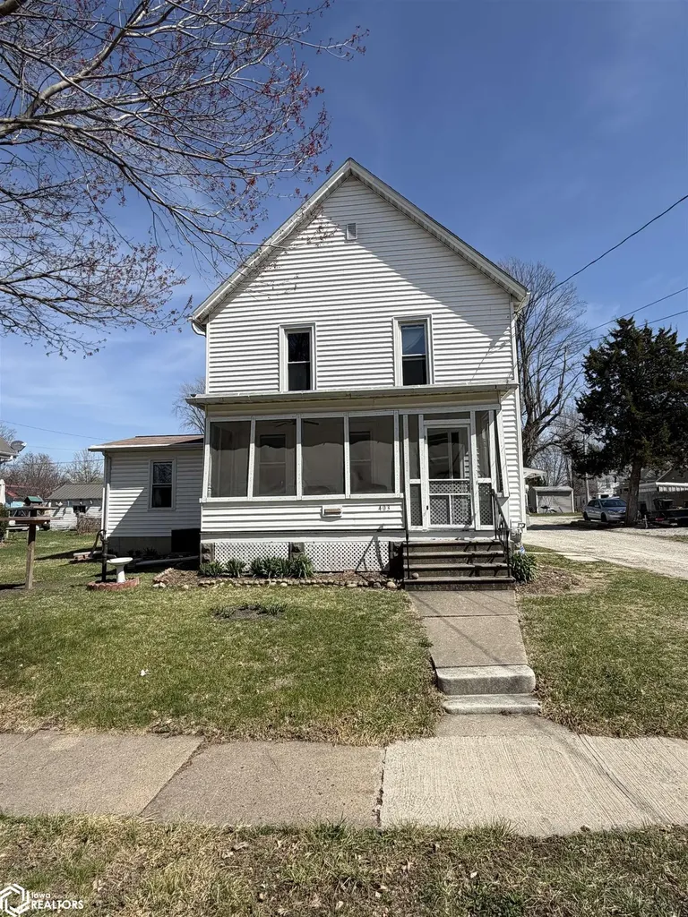 403 S 6th Fairfield IA 52556