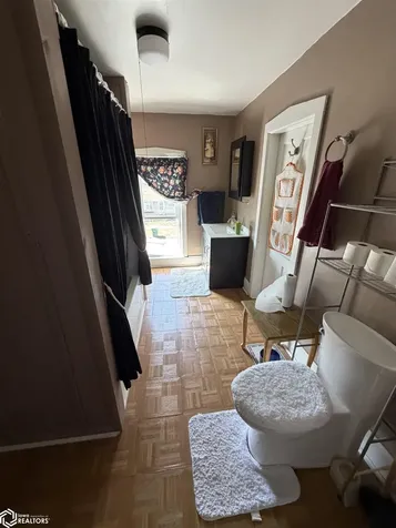 403 S 6th Fairfield IA 52556