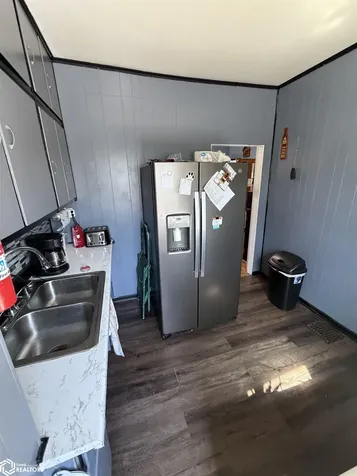 403 S 6th Fairfield IA 52556