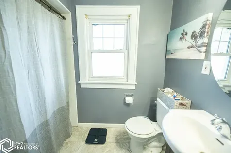 216 Vogel Avenue Ottumwa IA 52501