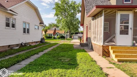 216 Vogel Avenue Ottumwa IA 52501