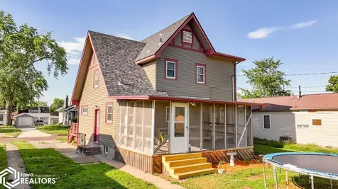 216 Vogel Avenue Ottumwa IA 52501