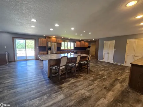 2523 Bill Bone Lane Oskaloosa IA 52577