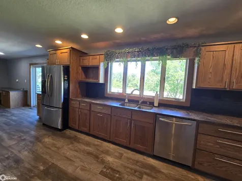 2523 Bill Bone Lane Oskaloosa IA 52577