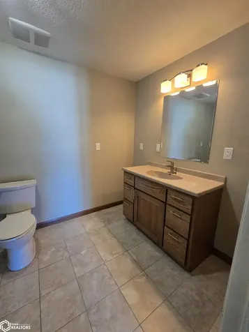 2523 Bill Bone Lane Oskaloosa IA 52577