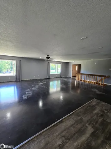 2523 Bill Bone Lane Oskaloosa IA 52577