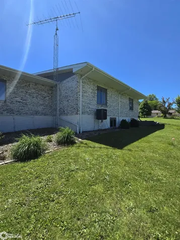 2523 Bill Bone Lane Oskaloosa IA 52577