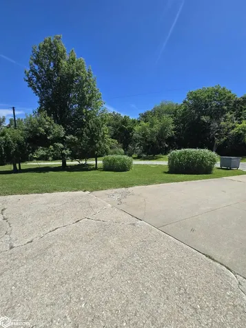 2523 Bill Bone Lane Oskaloosa IA 52577