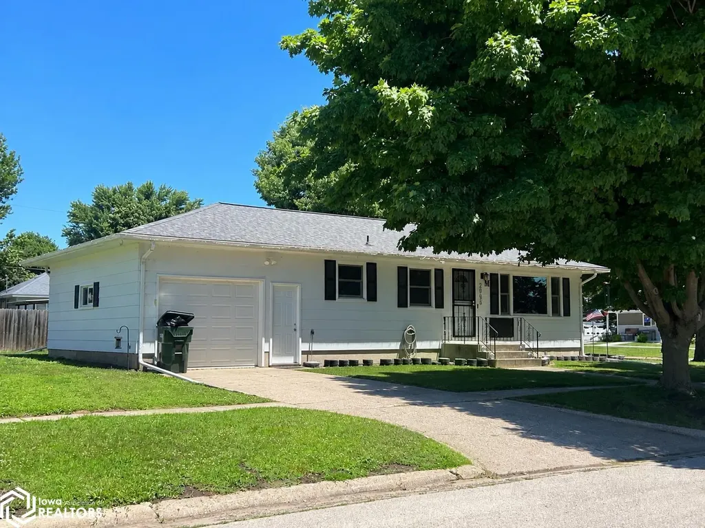 2905 Avenue J Fort Madison IA 52627