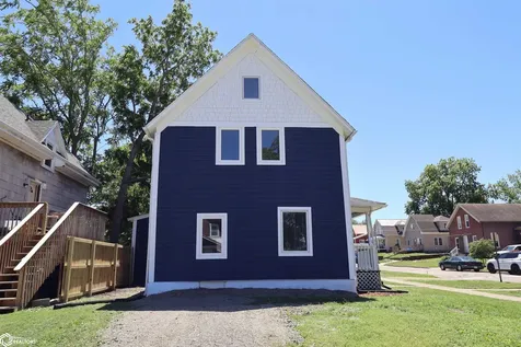 202 S 5th Street Marshalltown IA 50158