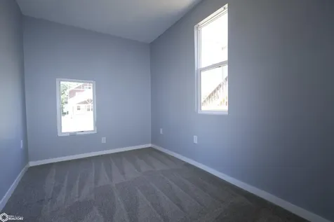 202 S 5th Street Marshalltown IA 50158