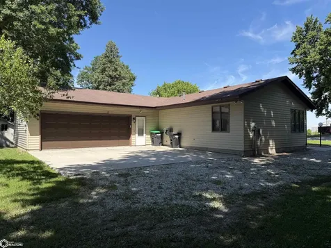 415 E Railroad Street Wayland IA 52654