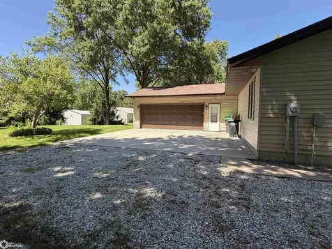 415 E Railroad Street Wayland IA 52654
