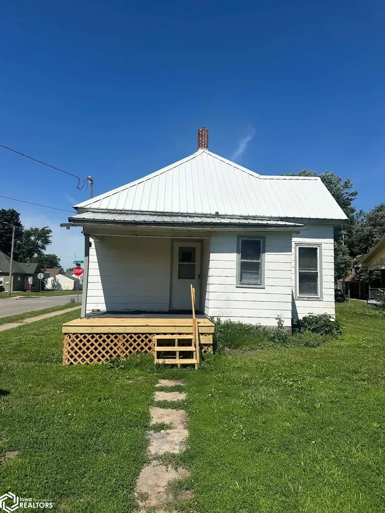 402 N Weller Ottumwa IA 52501