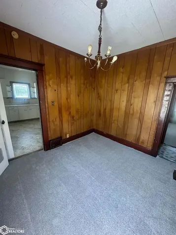 402 N Weller Ottumwa IA 52501