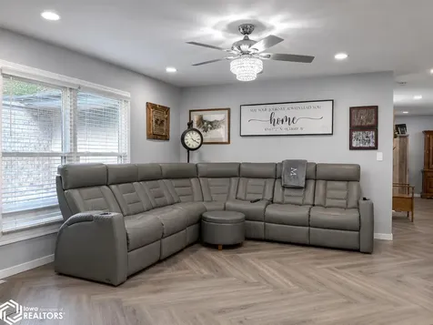 2714 Avenue A Fort Madison IA 52627