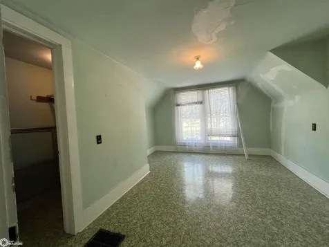 502 W Main Street Agency IA 52530
