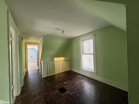 502 W Main Street Agency IA 52530