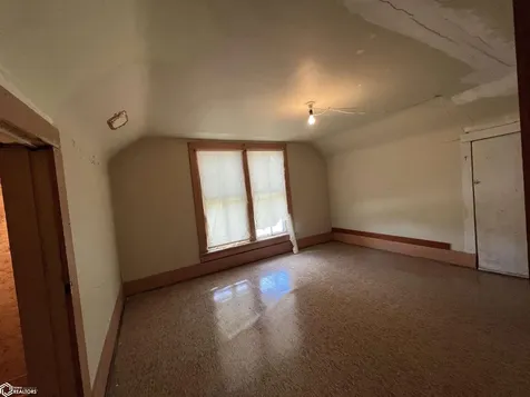 502 W Main Street Agency IA 52530
